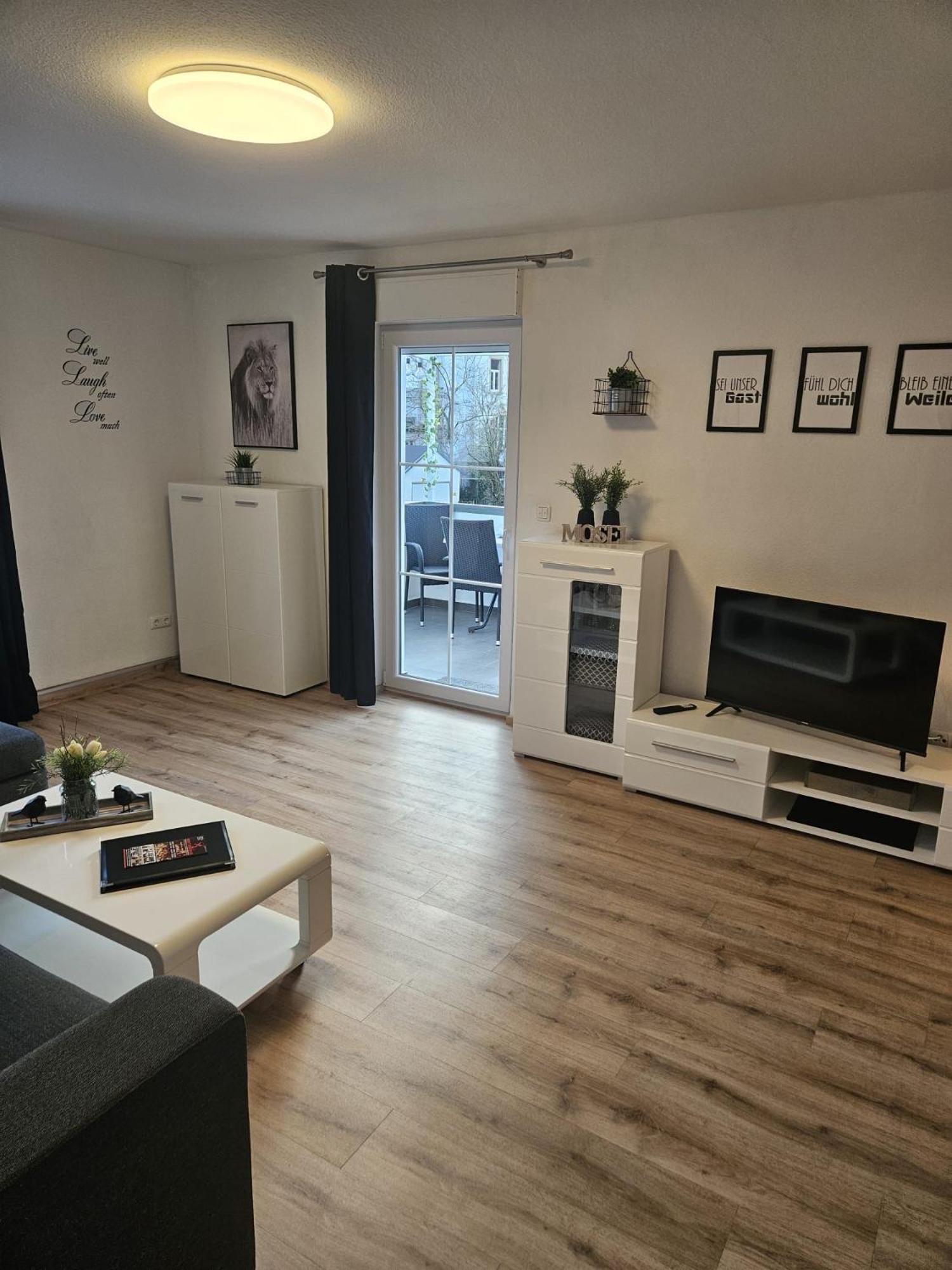 Hakans Moselblick Ferienwohnung 트라이스카르덴 외부 사진